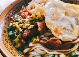 娱乐吃瓜酱宠粉,粉丝福利背后的故事