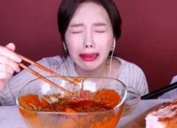 大馋丫头娱乐吃瓜酱在线观看