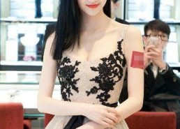 娱乐吃瓜酱身材